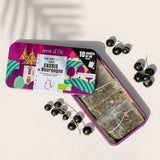 Organic green tea with Burgundy blackcurrant