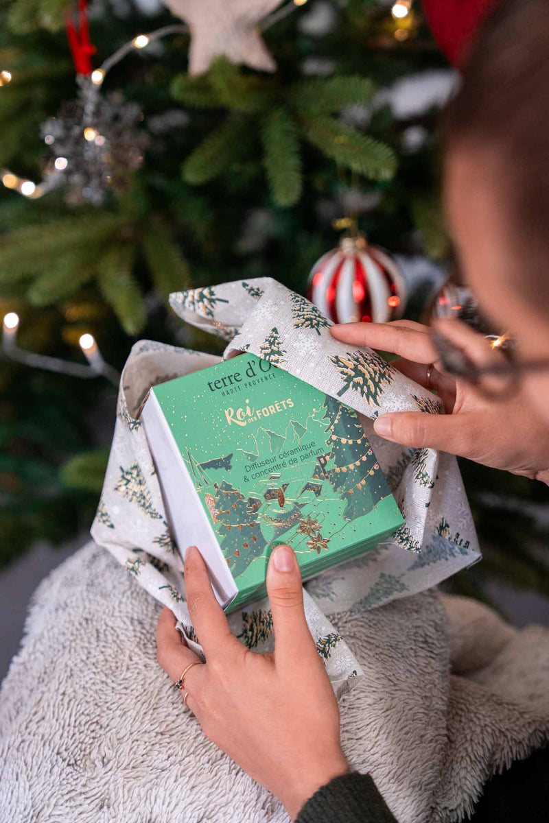 King of Forest Perfume Oil & Fir tree shaped Ceramic to scent